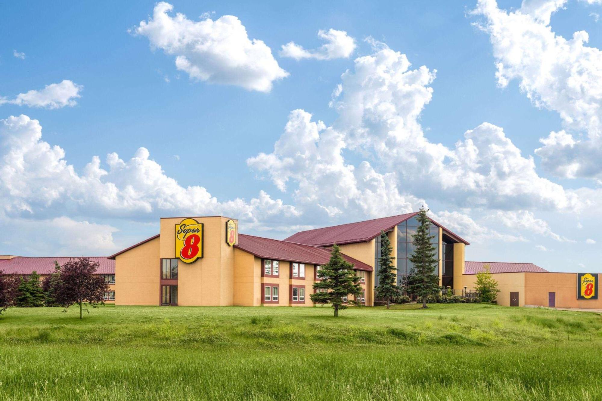 Super 8 By Wyndham Sherwood Park/Edmonton Area Exterior foto